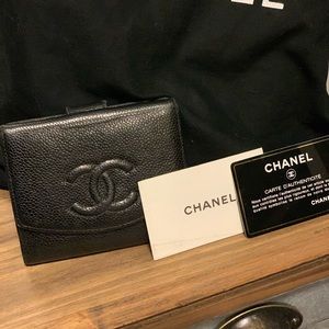 CHANEL CC Logos Bifold  Wallet Caviar Skin Leather